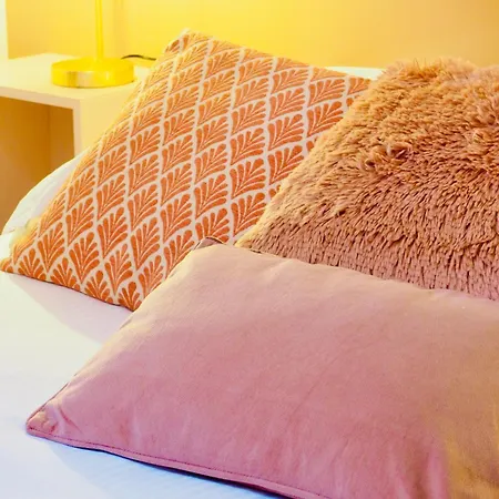 Charming - Private Parking, Balcony Apartament *